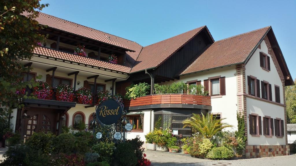 Gasthaus Zum Roessel Lichtenau Scherzheim Экстерьер фото